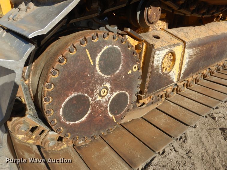 image for item HU9359 2012 John Deere 750J  dozer