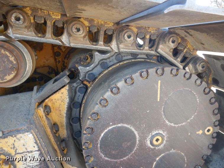 image for item HU9359 2012 John Deere 750J  dozer