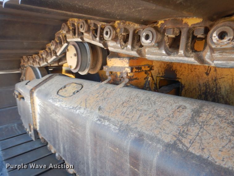 image for item HU9359 2012 John Deere 750J  dozer