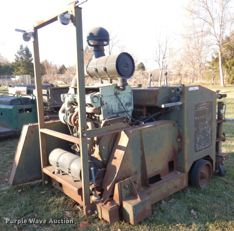 image for item IB9510 1994 Miller Spreader RRR70D  concrete saw