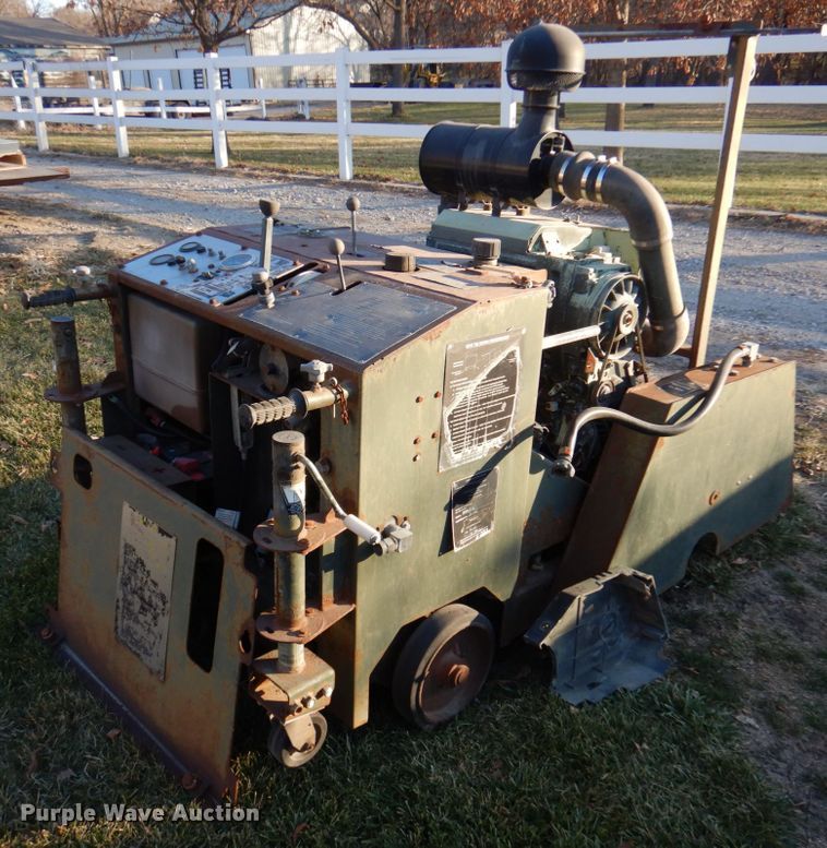 image for item IB9510 1994 Miller Spreader RRR70D  concrete saw