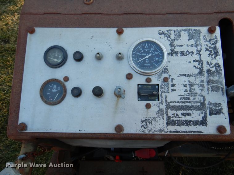 image for item IB9510 1994 Miller Spreader RRR70D  concrete saw