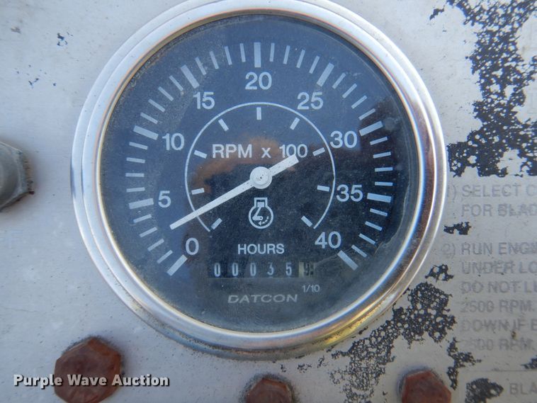 image for item IB9510 1994 Miller Spreader RRR70D  concrete saw