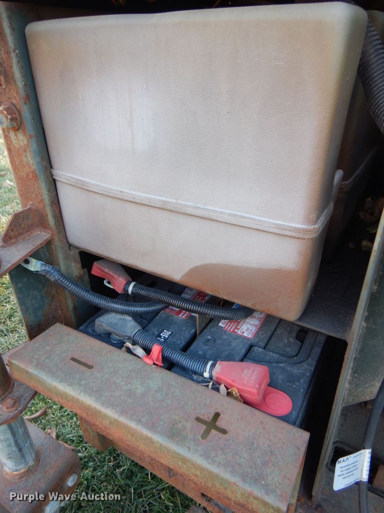 image for item IB9510 1994 Miller Spreader RRR70D  concrete saw