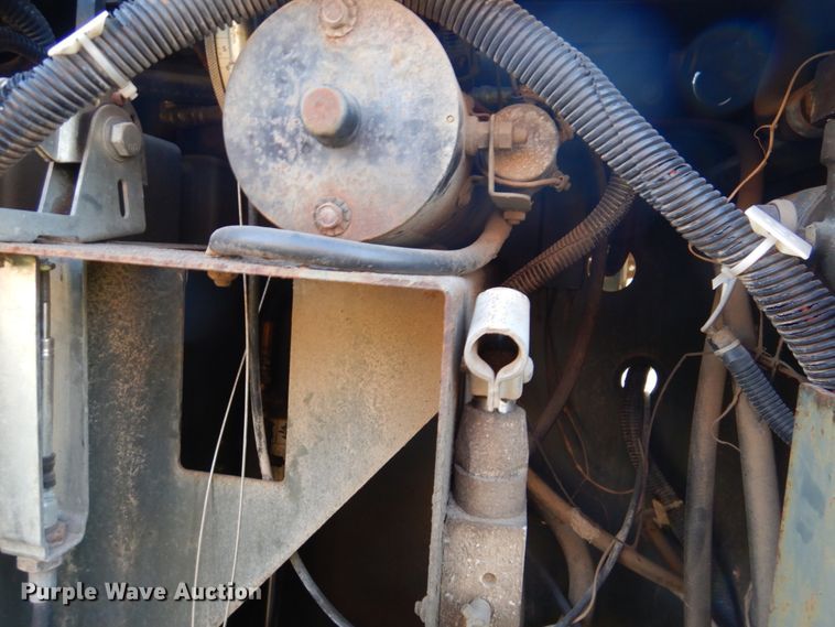 image for item IB9510 1994 Miller Spreader RRR70D  concrete saw