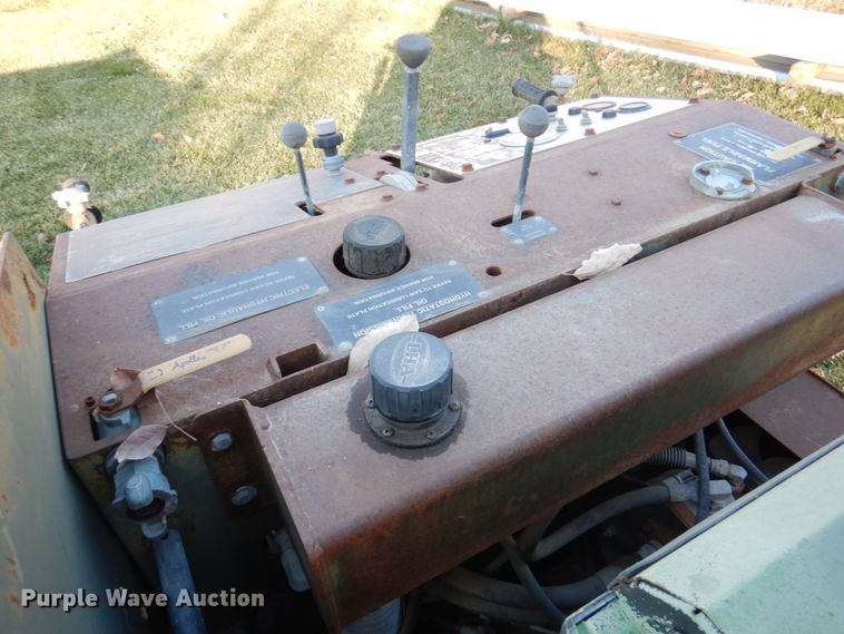 image for item IB9510 1994 Miller Spreader RRR70D  concrete saw