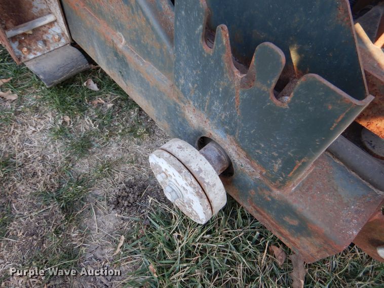 image for item IB9510 1994 Miller Spreader RRR70D  concrete saw