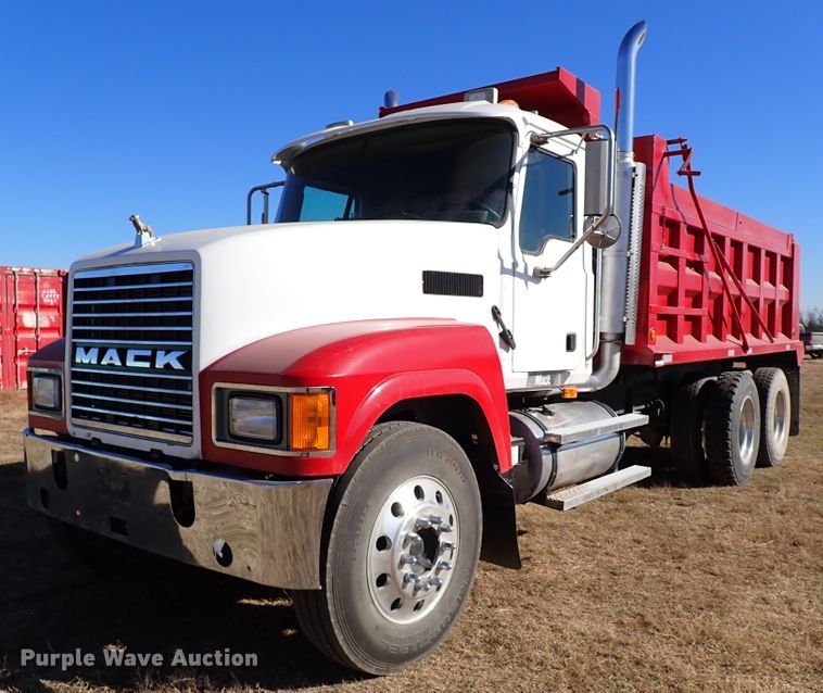 image for item IC9725 2007 Mack CH613  dump truck