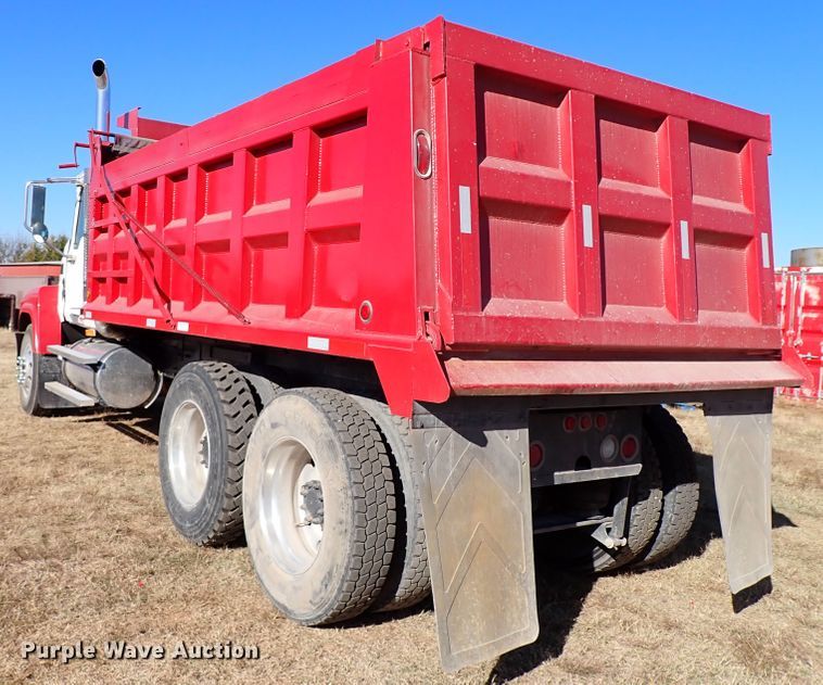 image for item IC9725 2007 Mack CH613  dump truck