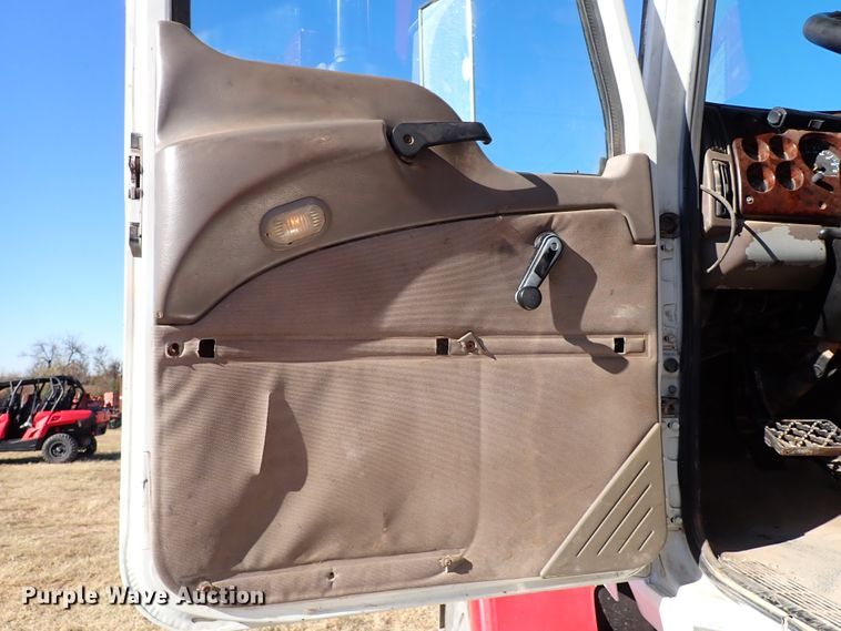 image for item IC9725 2007 Mack CH613  dump truck