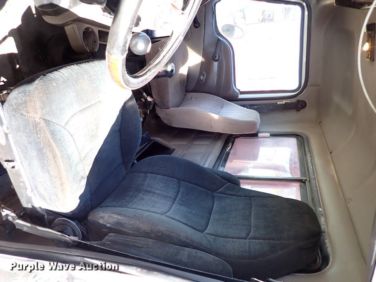 image for item IC9725 2007 Mack CH613  dump truck