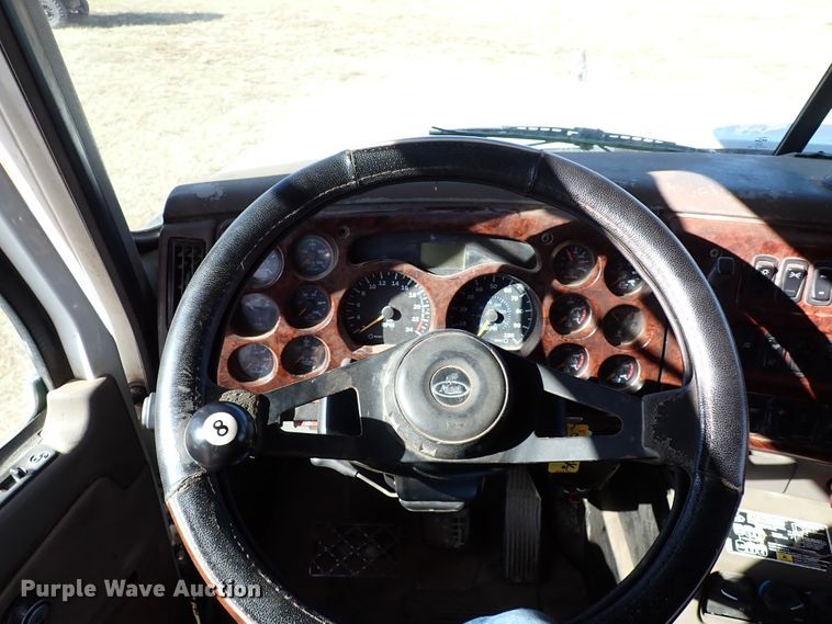 image for item IC9725 2007 Mack CH613  dump truck