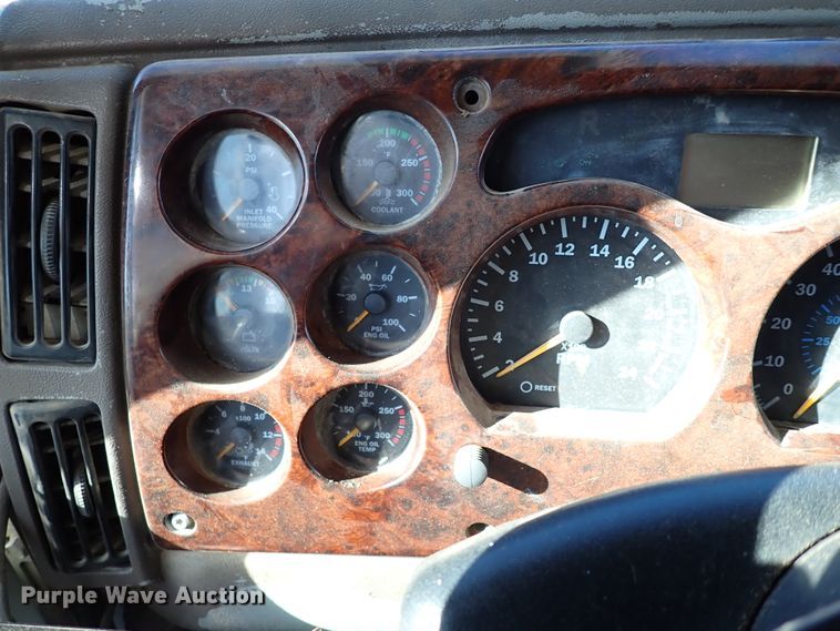 image for item IC9725 2007 Mack CH613  dump truck