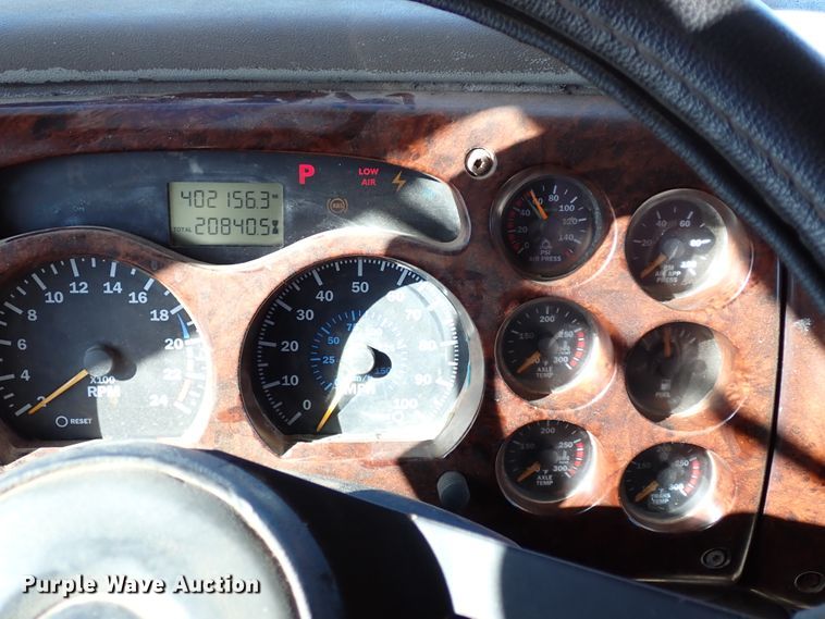 image for item IC9725 2007 Mack CH613  dump truck