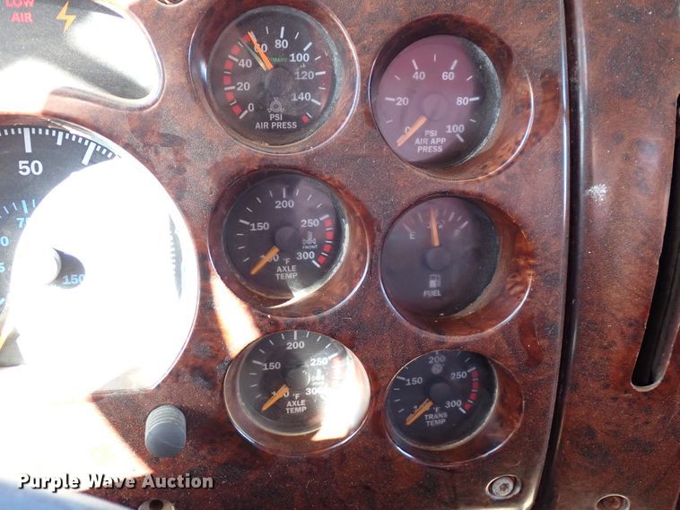 image for item IC9725 2007 Mack CH613  dump truck