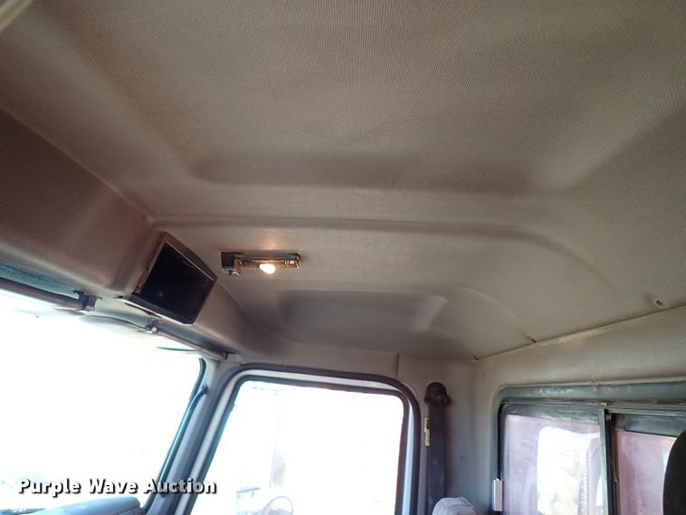 image for item IC9725 2007 Mack CH613  dump truck