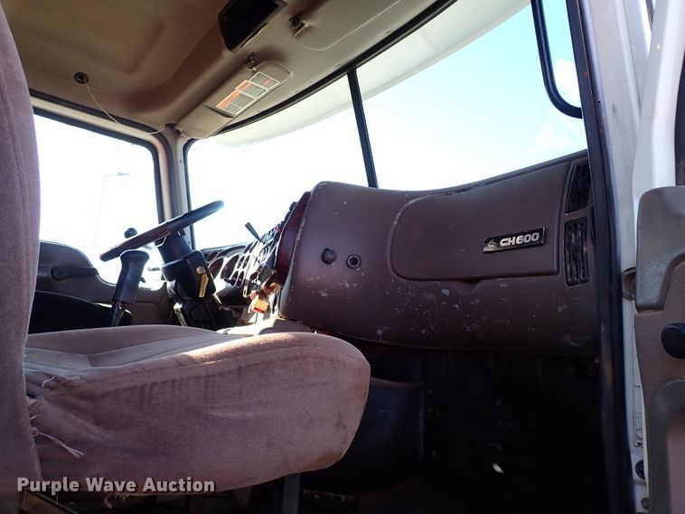 image for item IC9725 2007 Mack CH613  dump truck