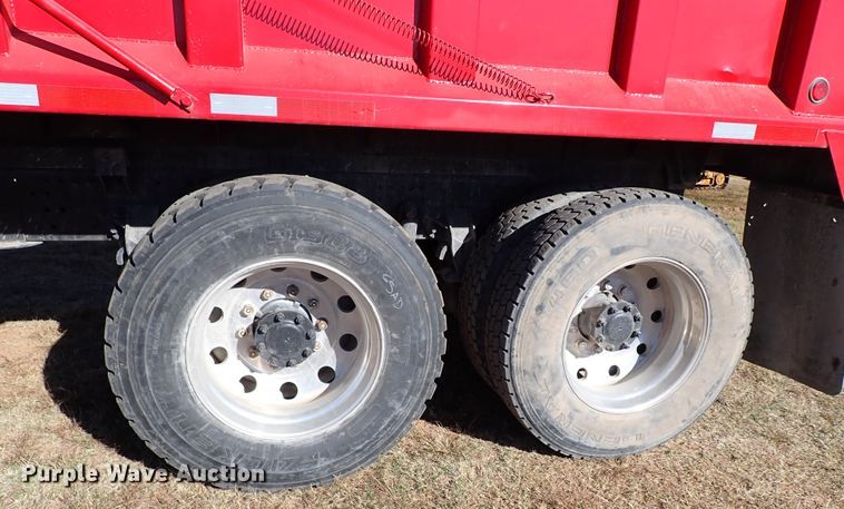 image for item IC9725 2007 Mack CH613  dump truck