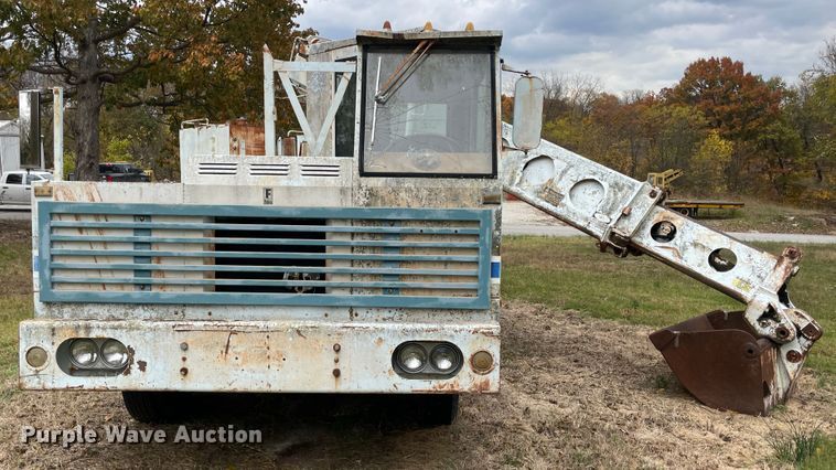 image for item ID9542 Gradall G-440  wheeled excavator