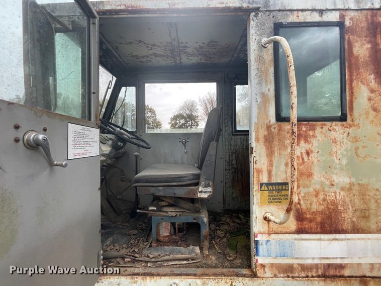 image for item ID9542 Gradall G-440  wheeled excavator