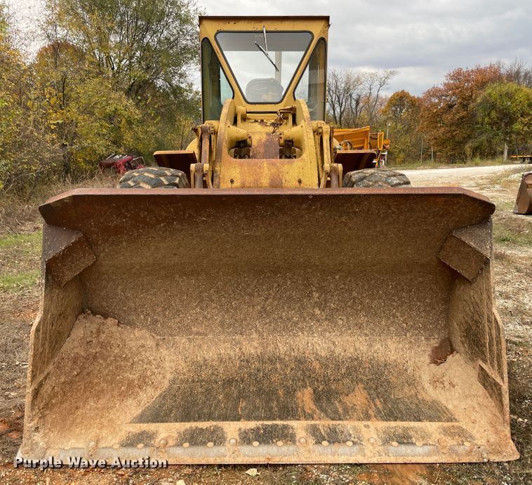image for item ID9543 Caterpillar 966C  wheel loader