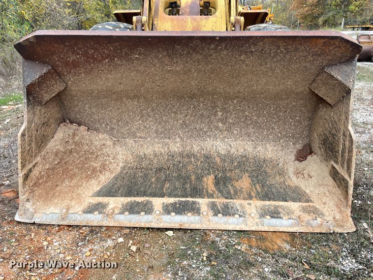 image for item ID9543 Caterpillar 966C  wheel loader