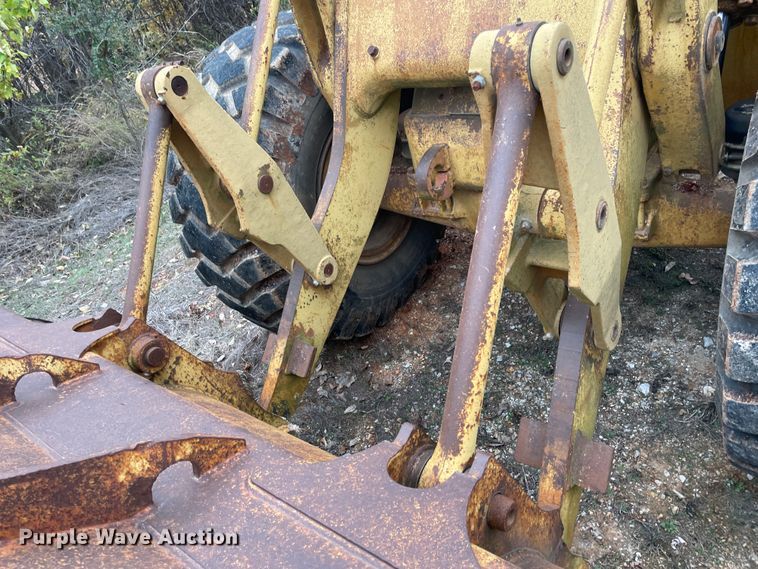 image for item ID9543 Caterpillar 966C  wheel loader