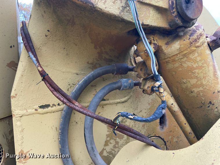 image for item ID9543 Caterpillar 966C  wheel loader