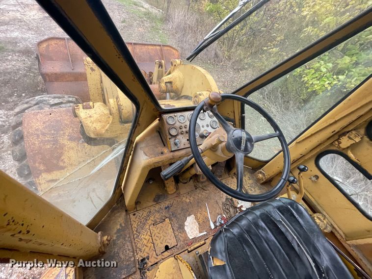 image for item ID9543 Caterpillar 966C  wheel loader