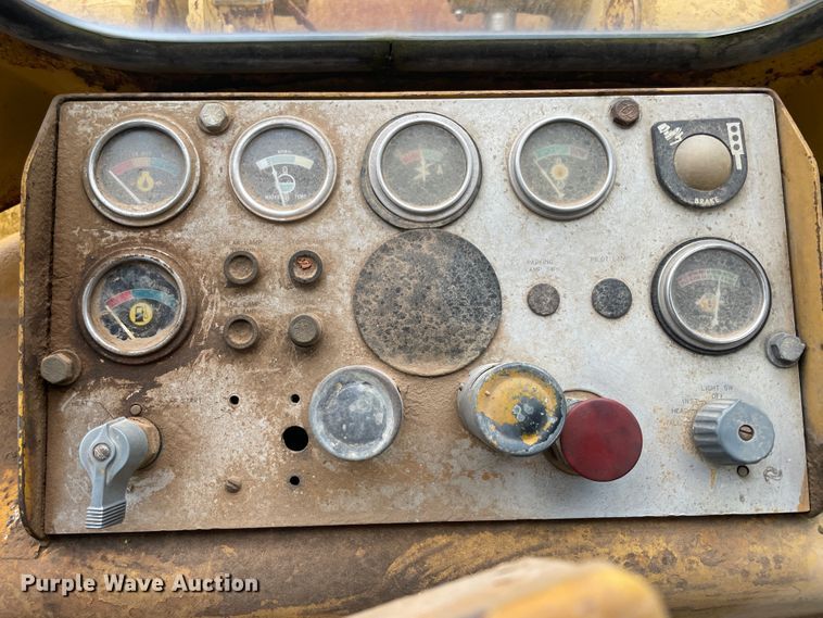 image for item ID9543 Caterpillar 966C  wheel loader