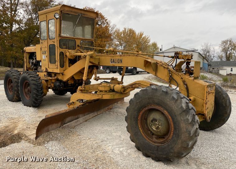 image for item ID9544 1966 Galion 118B  rigid frame motor grader