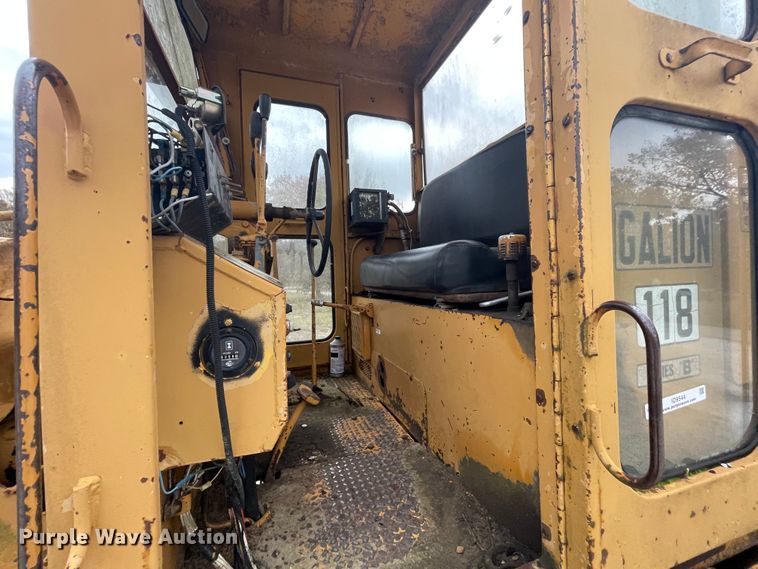 image for item ID9544 1966 Galion 118B  rigid frame motor grader