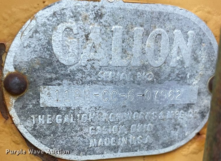 image for item ID9544 1966 Galion 118B  rigid frame motor grader