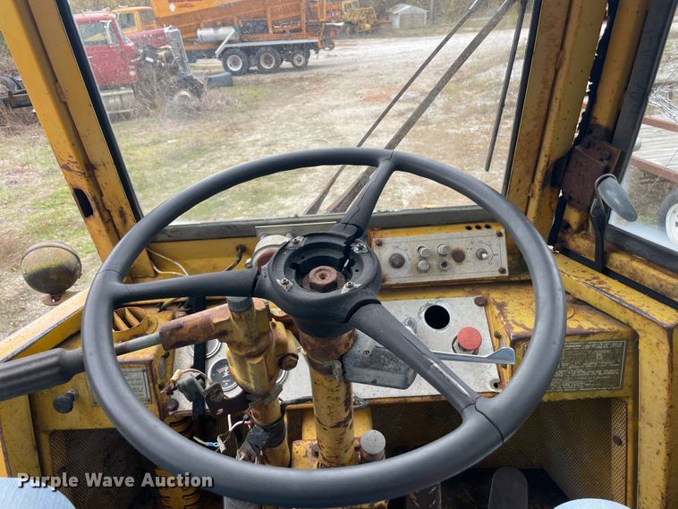 image for item ID9545 1973 Caterpillar 920  wheel loader