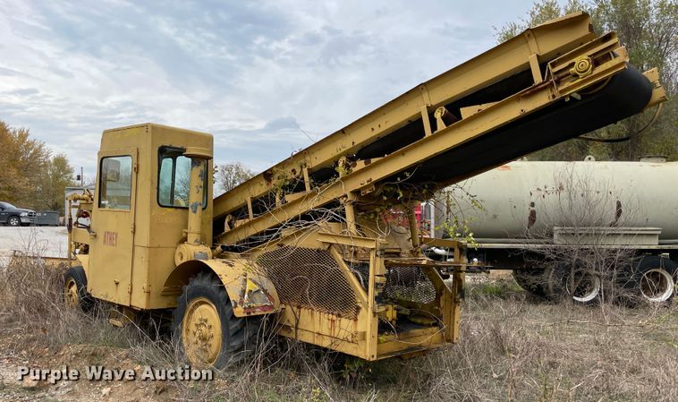 image for item ID9547 Atheys  windrow elevator