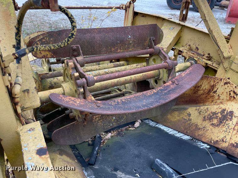 image for item ID9547 Atheys  windrow elevator