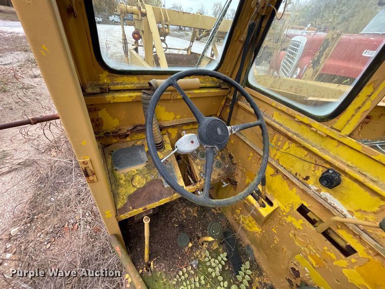 image for item ID9547 Atheys  windrow elevator