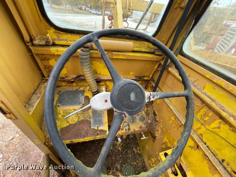 image for item ID9547 Atheys  windrow elevator