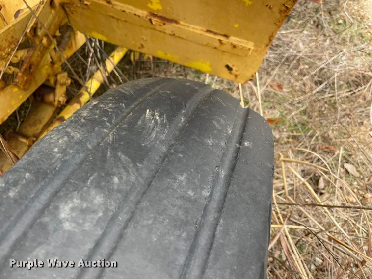 image for item ID9547 Atheys  windrow elevator