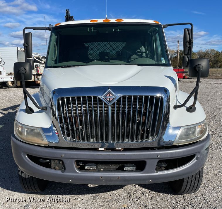 image for item ID9558 2009 International 4300  utility / service truck