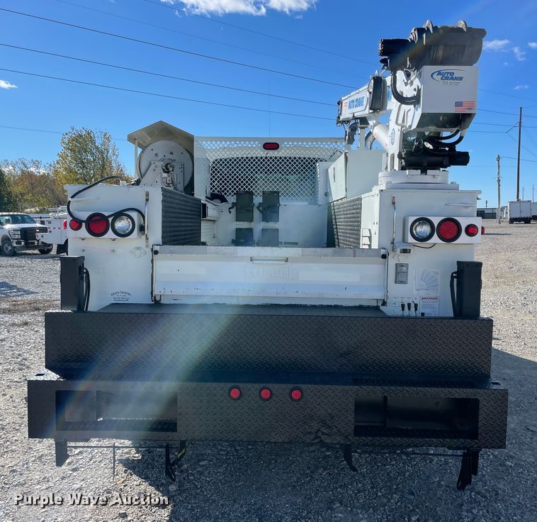 image for item ID9558 2009 International 4300  utility / service truck