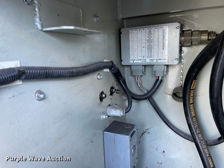 image for item ID9558 2009 International 4300  utility / service truck