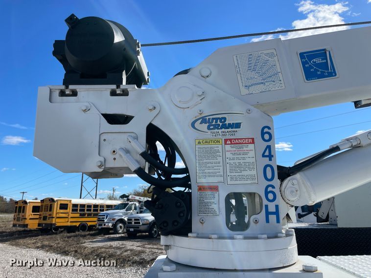 image for item ID9558 2009 International 4300  utility / service truck