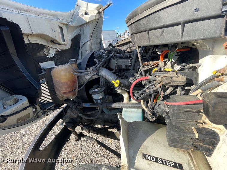 image for item ID9558 2009 International 4300  utility / service truck