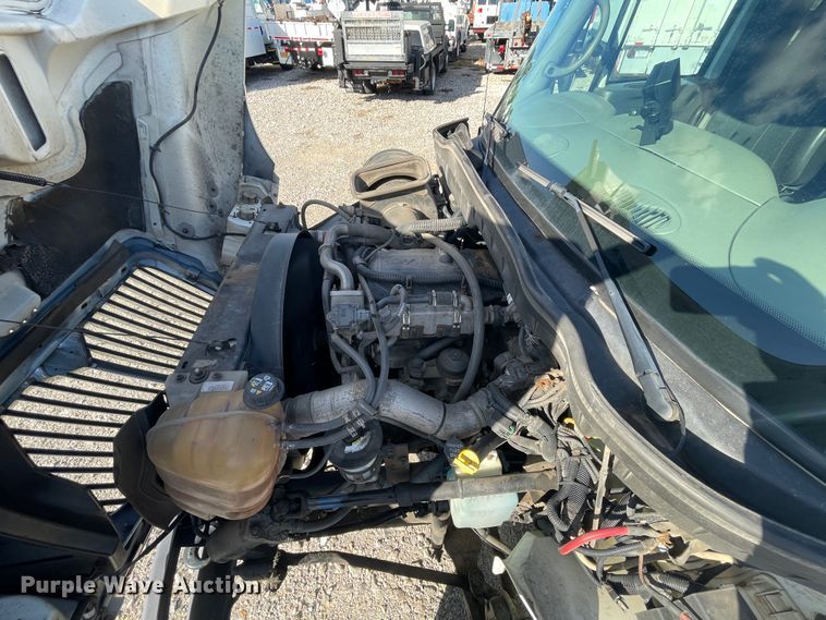 image for item ID9558 2009 International 4300  utility / service truck