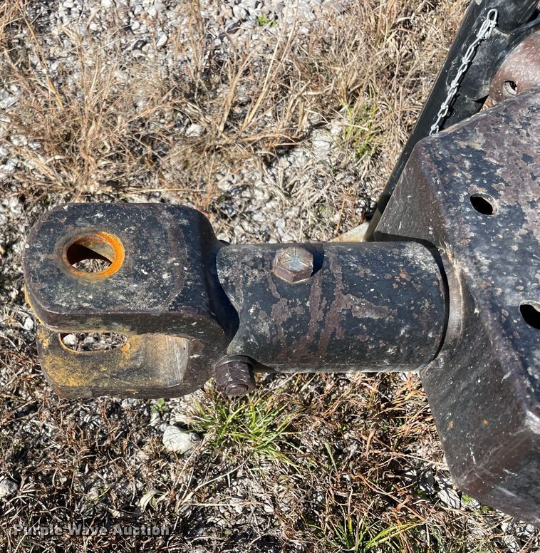 image for item ID9563 Bush Hog 2620  batwing rotary mower