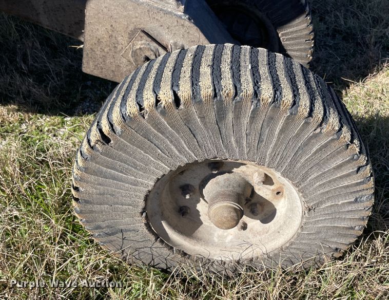 image for item ID9563 Bush Hog 2620  batwing rotary mower