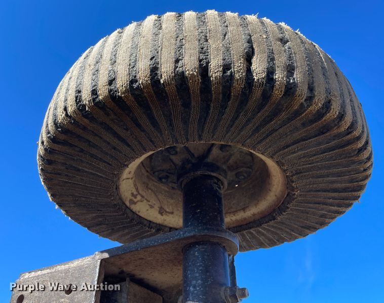 image for item ID9563 Bush Hog 2620  batwing rotary mower