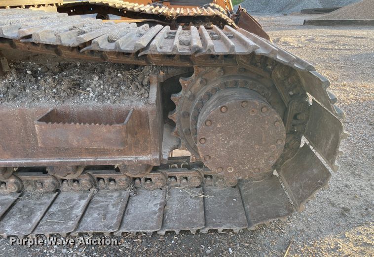 image for item ID9570 2004 John Deere 225C  excavator