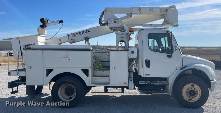 image for item ID9573 2010 Freightliner M2 106  bucket truck